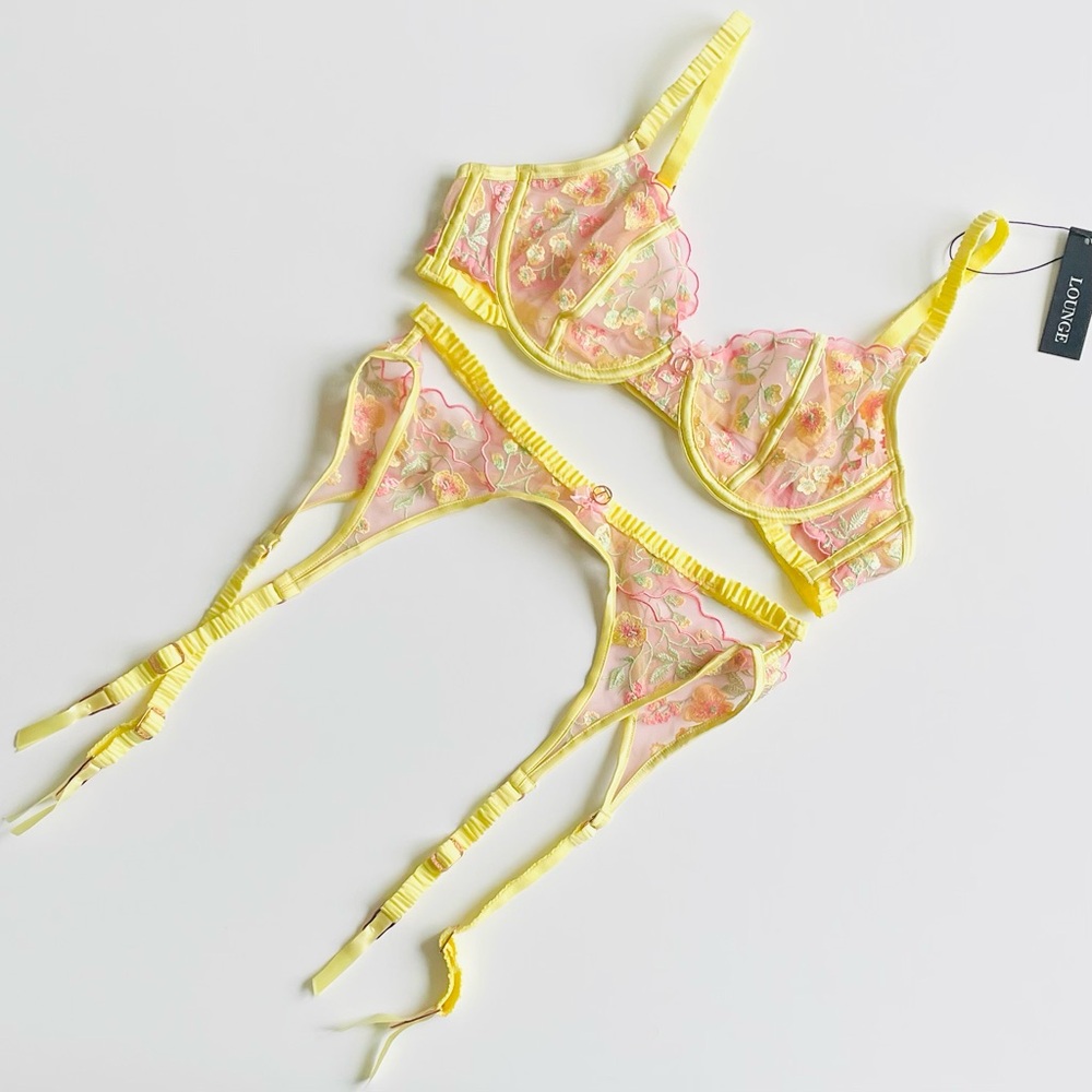 Lounge 34C SMALL 2PCS Cassia yellow bra and garter belt set